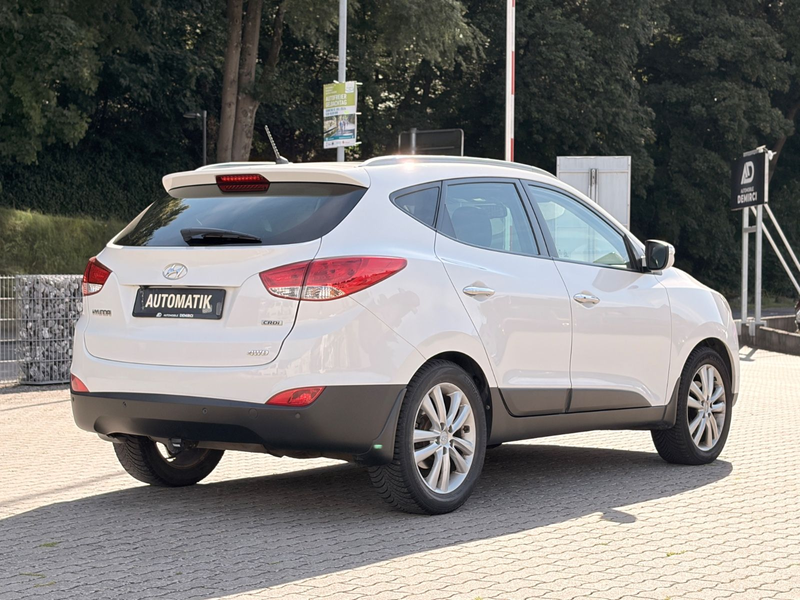 Hyundai iX35 Style AWD*Pano+Automatik+Allrad+AHK* — photo 4