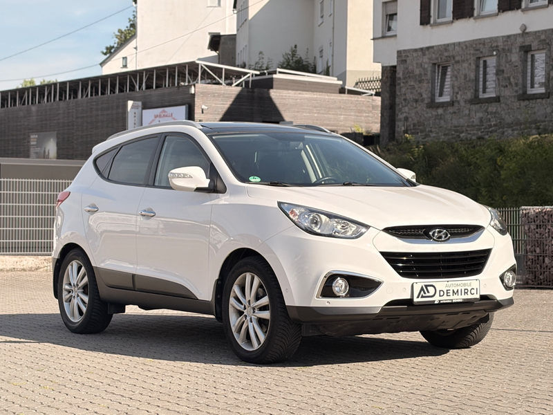 Hyundai iX35 Style AWD*Pano+Automatik+Allrad+AHK* — photo 3