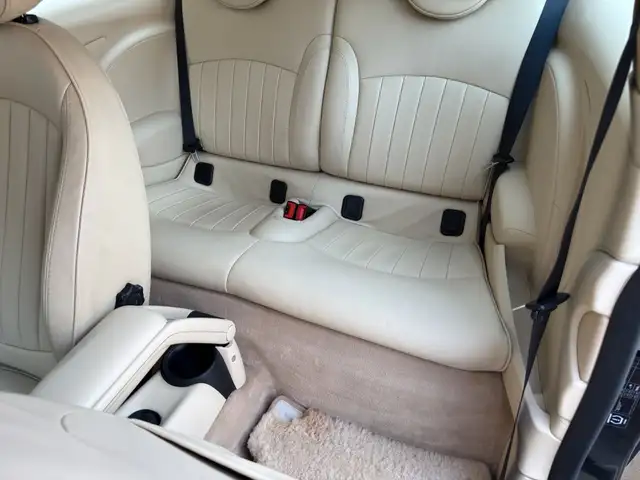 Mini Hatch view 14