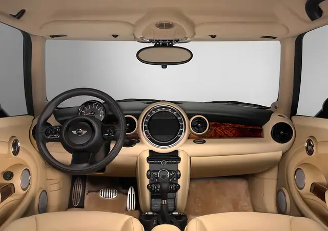 Mini Hatch view 28
