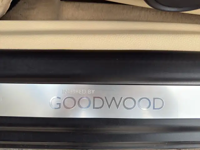 Mini Hatch view 25