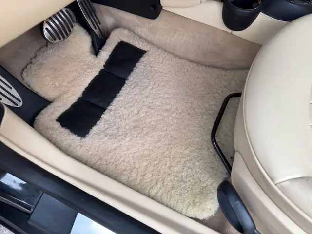 Mini Hatch view 22