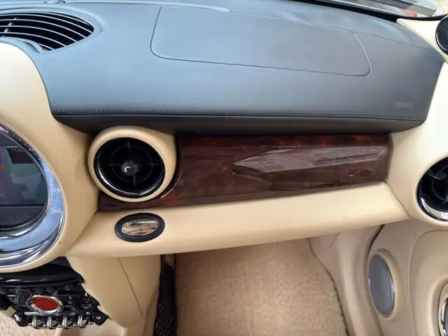 Mini Hatch view 19