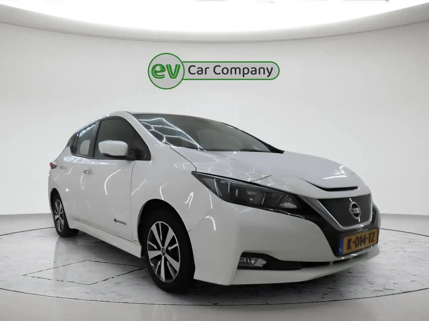 Nissan Leaf Acenta 40 kWh | SOH 87% | Camera | 1e Eigenaar | S Weiß - 2