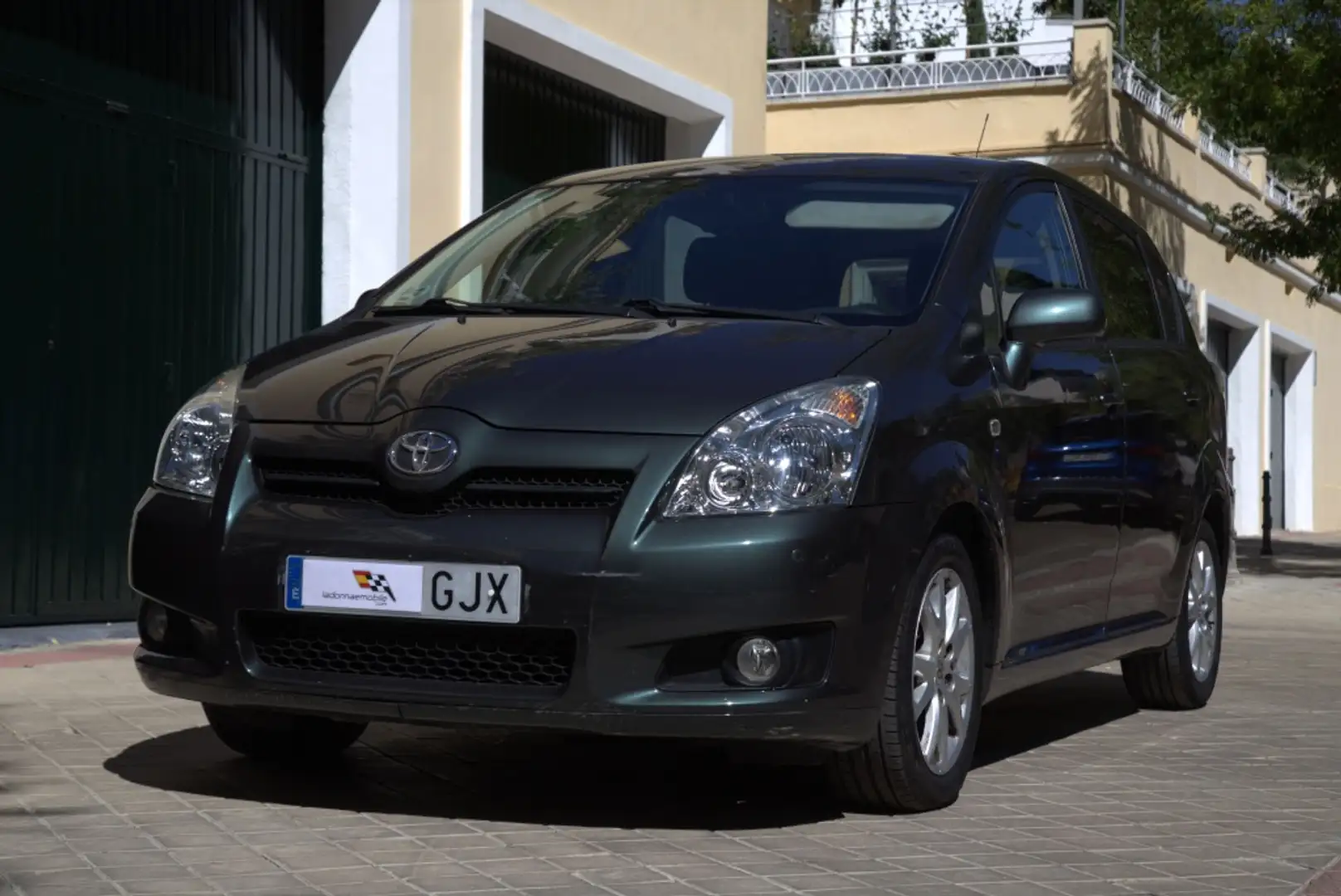 Toyota Corolla Verso 2.2D4D Luna Grau - 2