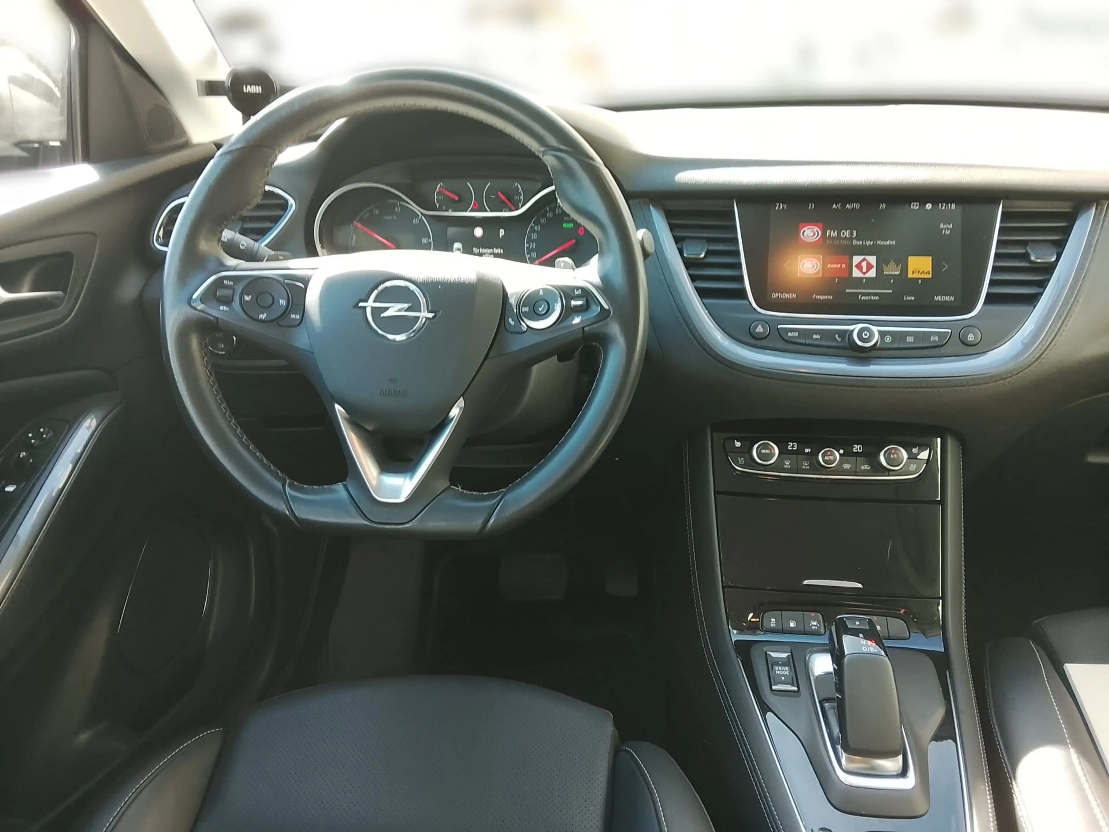 Opel Grandland X 1.6 Turbo Ultimate 2xKlima 360 AUT — photo 10
