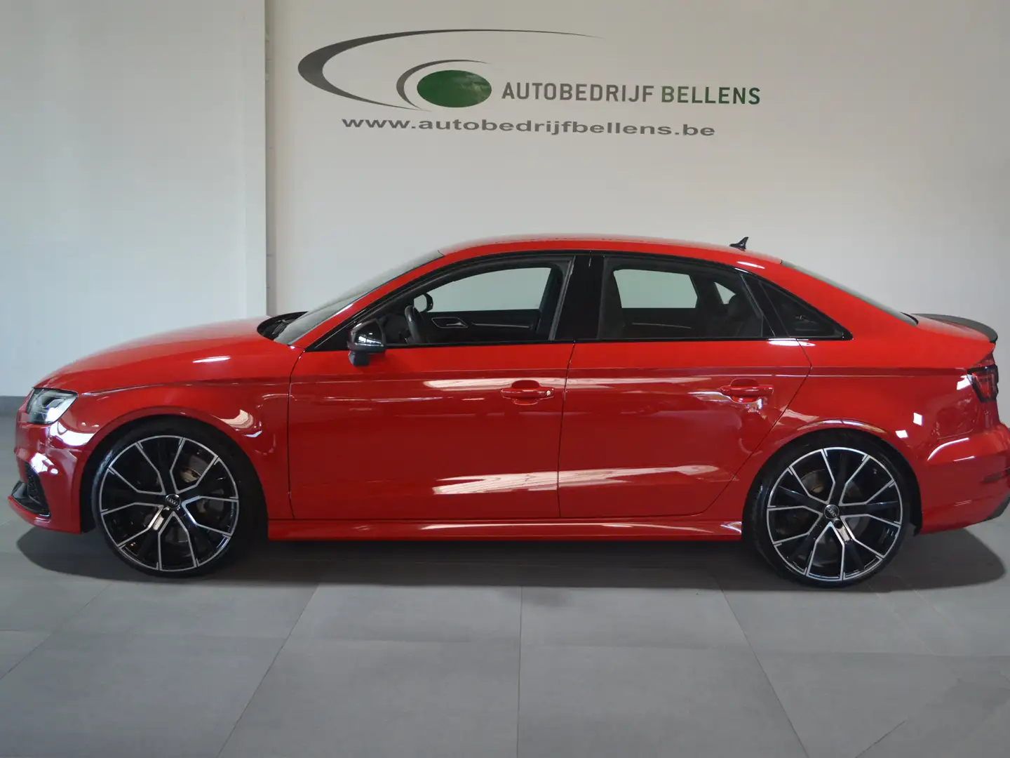 Audi RS3 RS3 Limousine S tronic / LEDER / SPORTZETELS / NAV Rosso - 1
