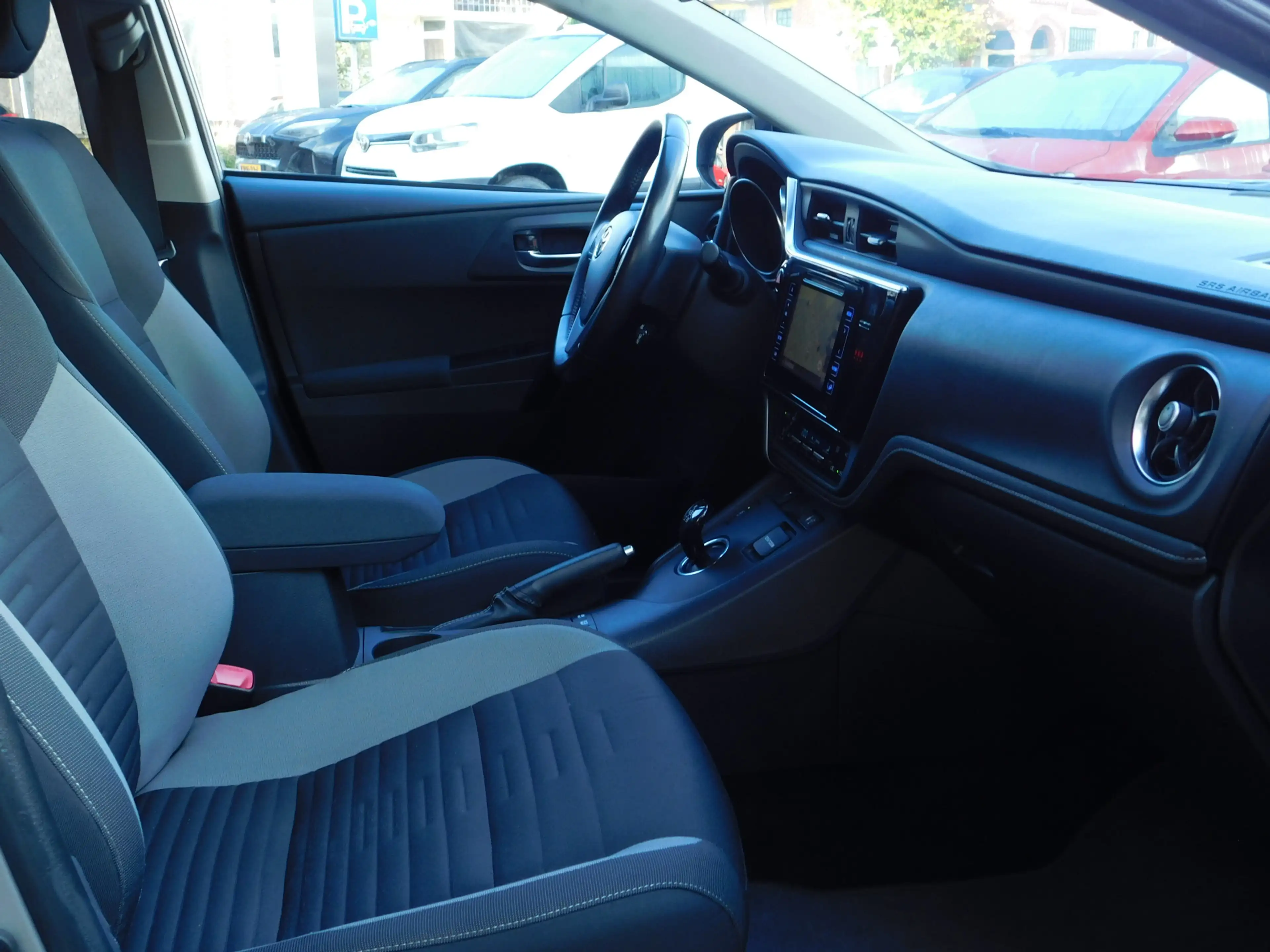 Toyota Auris 1.8 Hybrid Aspiration | Trekhaak — photo 12