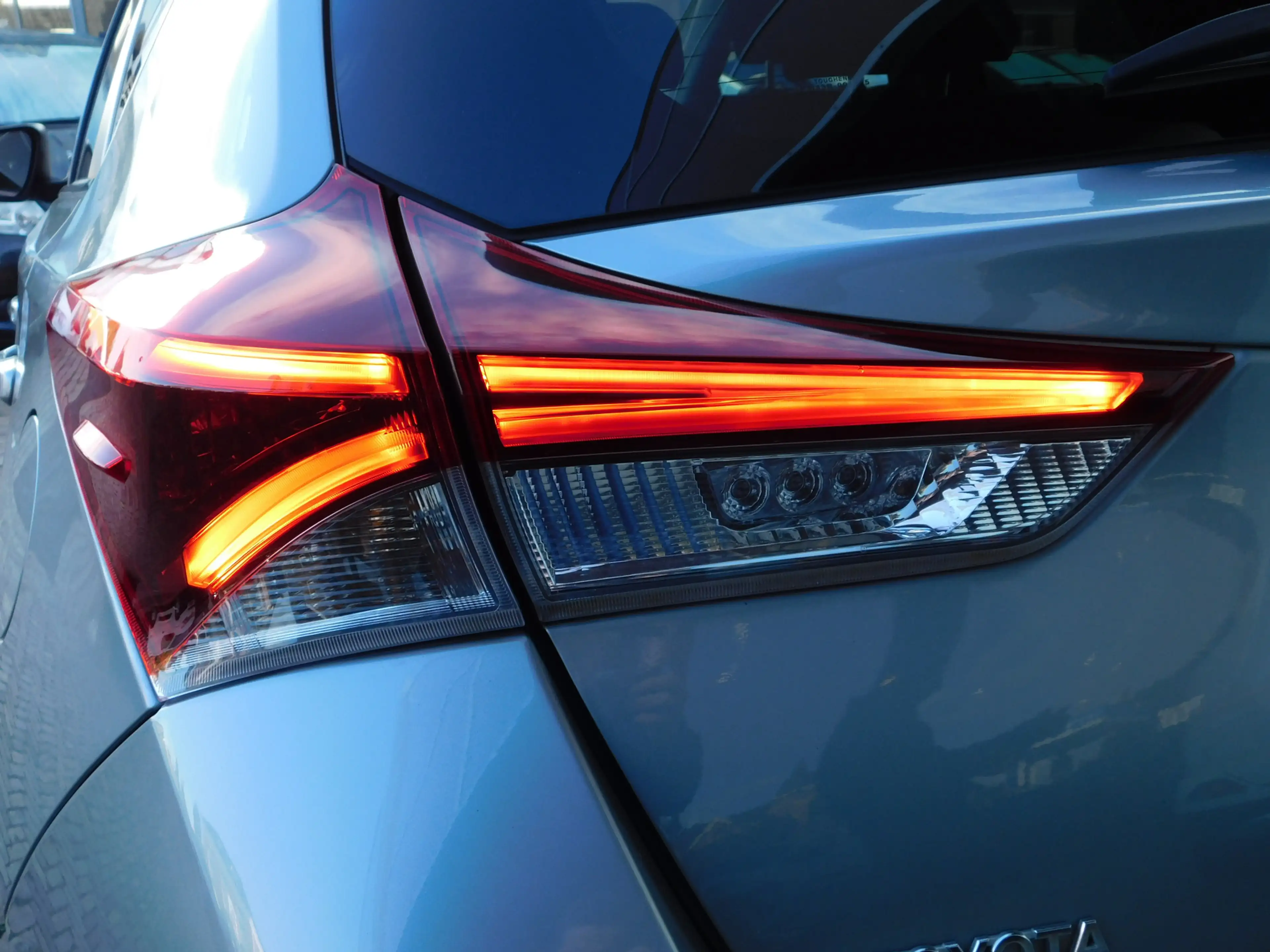 Toyota Auris 1.8 Hybrid Aspiration | Trekhaak — photo 7