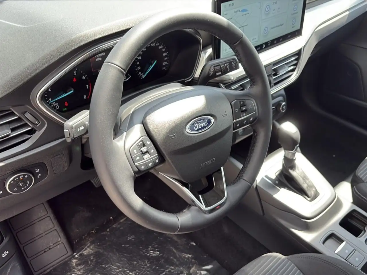 Ford Focus 1.0 EcoBoost Hybrid TITANIUM EDITION Navi 12