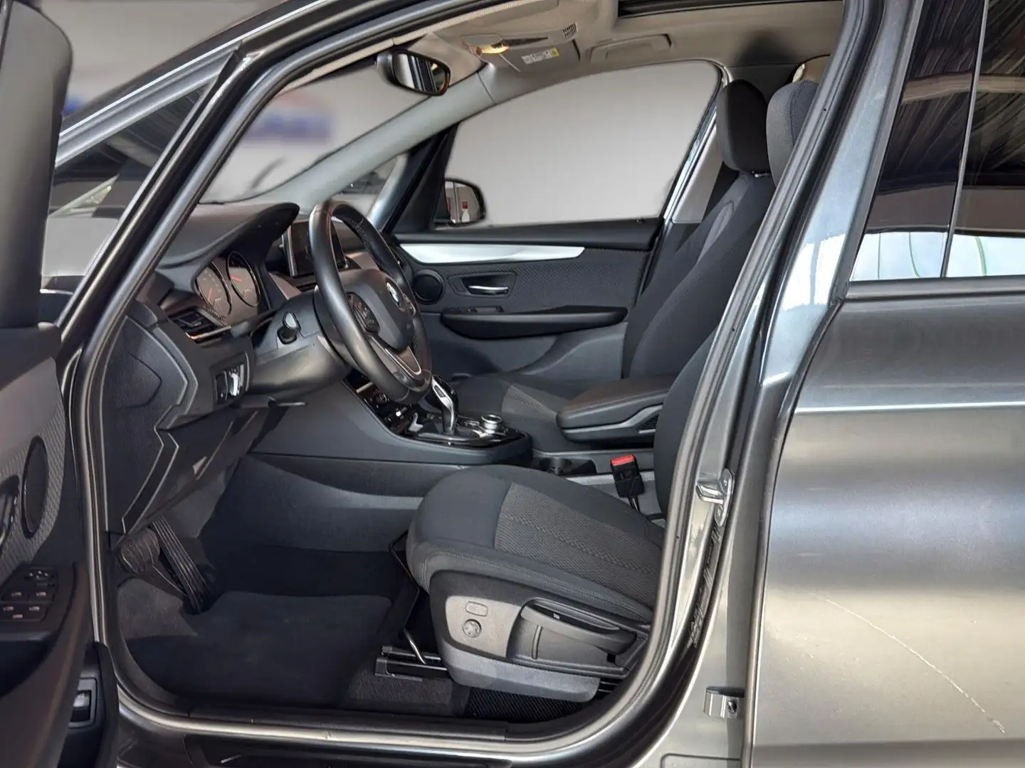 BMW 220 d Gran Tourer xDrive Advantage*Pano*AHK*Cam. Gris - 2