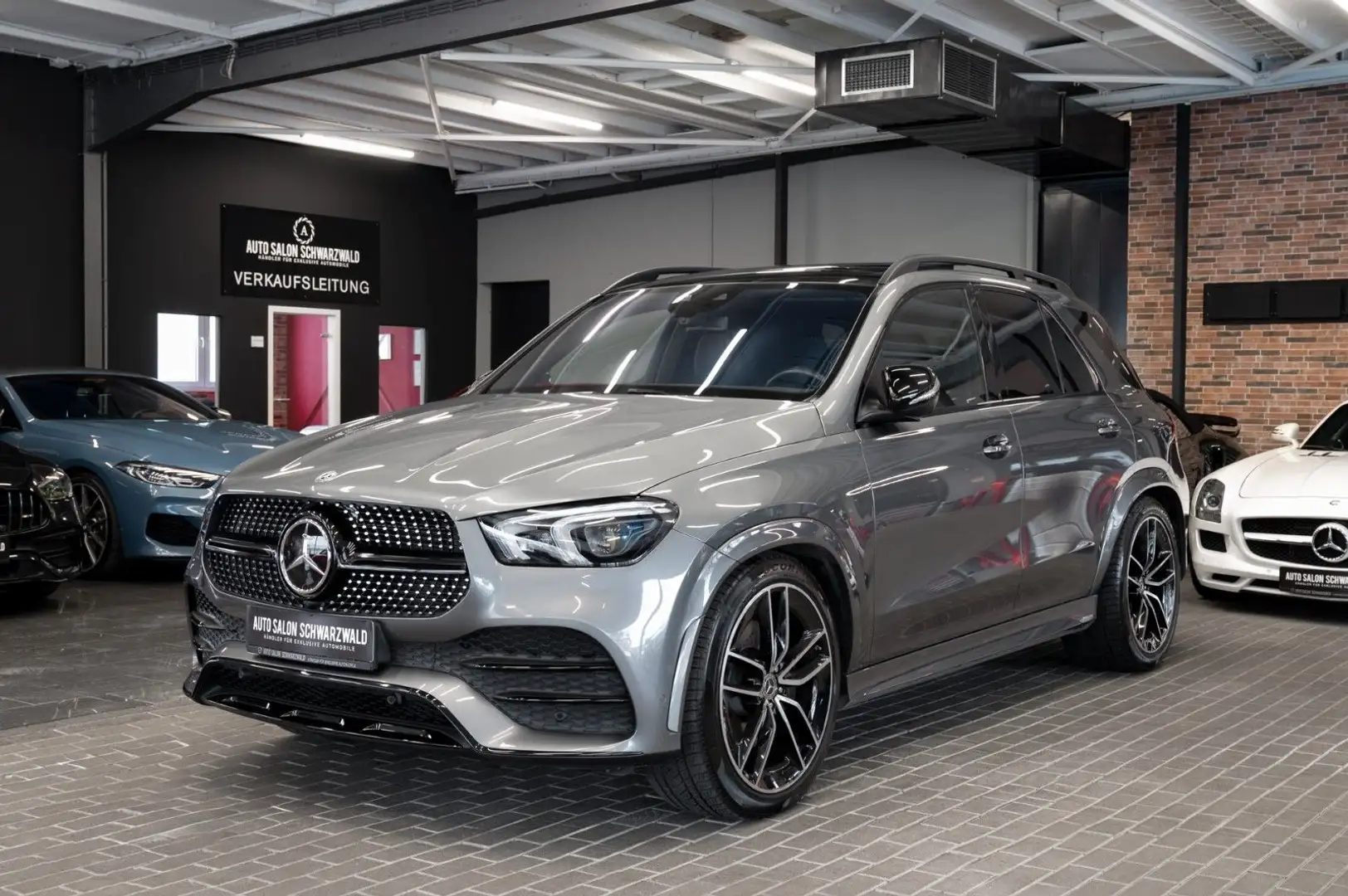 Mercedes-Benz GLE 400 d 4Matic|AMG-LINE|NIGHT-PAKET|PANO|AHK Grau - 2