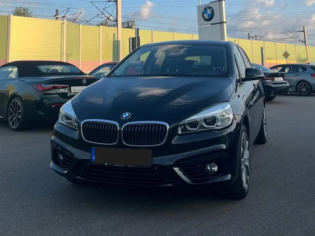 BMW 225