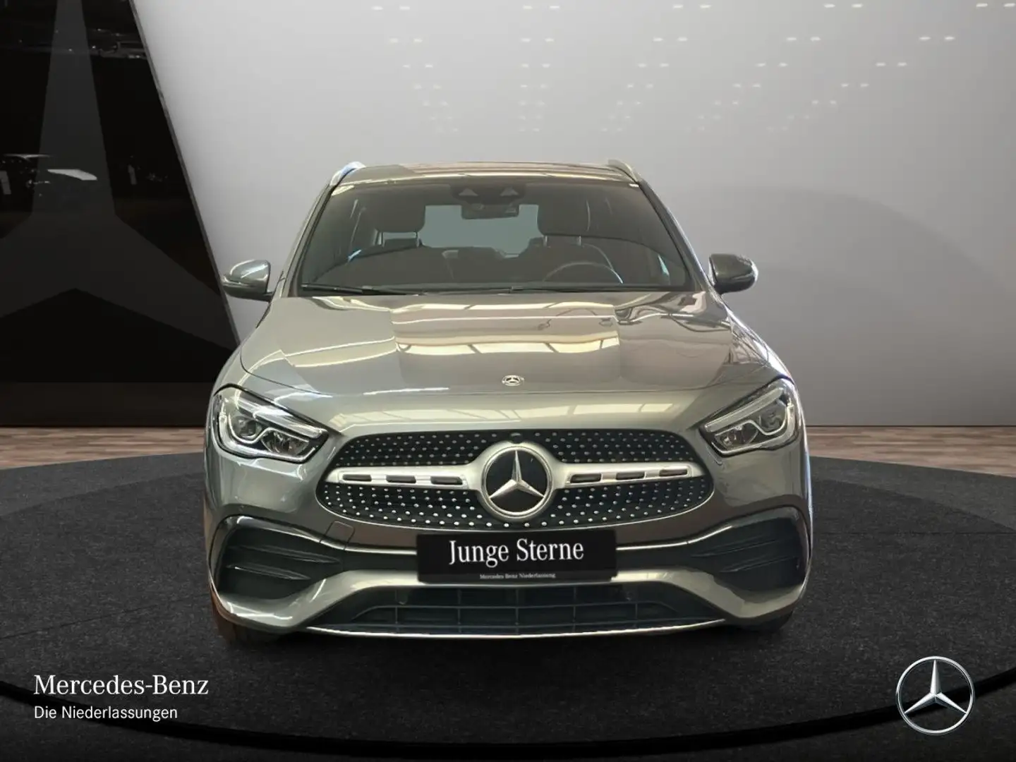 Mercedes-Benz GLA 200 d AMG+LED+KAMERA+TOTW+8G Grau - 2