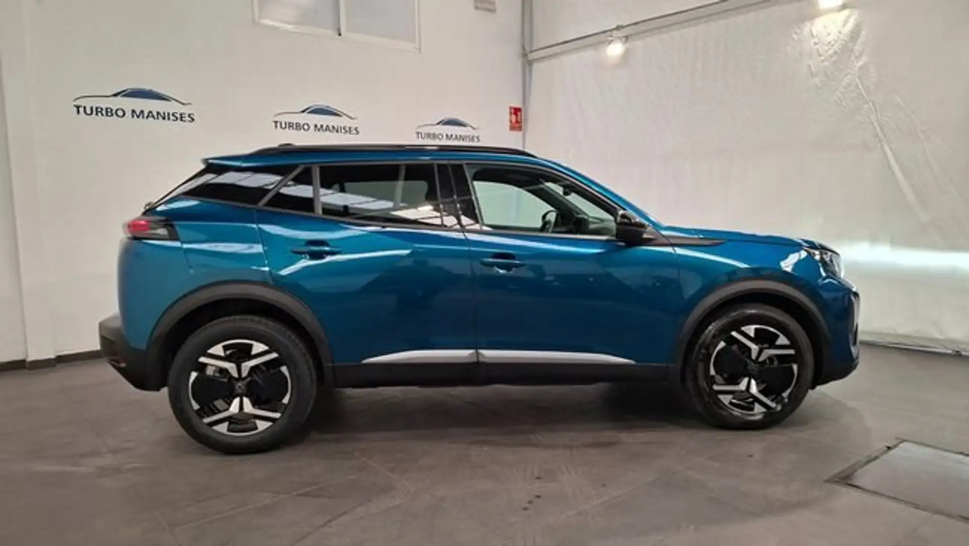 Peugeot 2008 Allure Gasolina 100 S&S 6 Vel. MAN Azul - 2