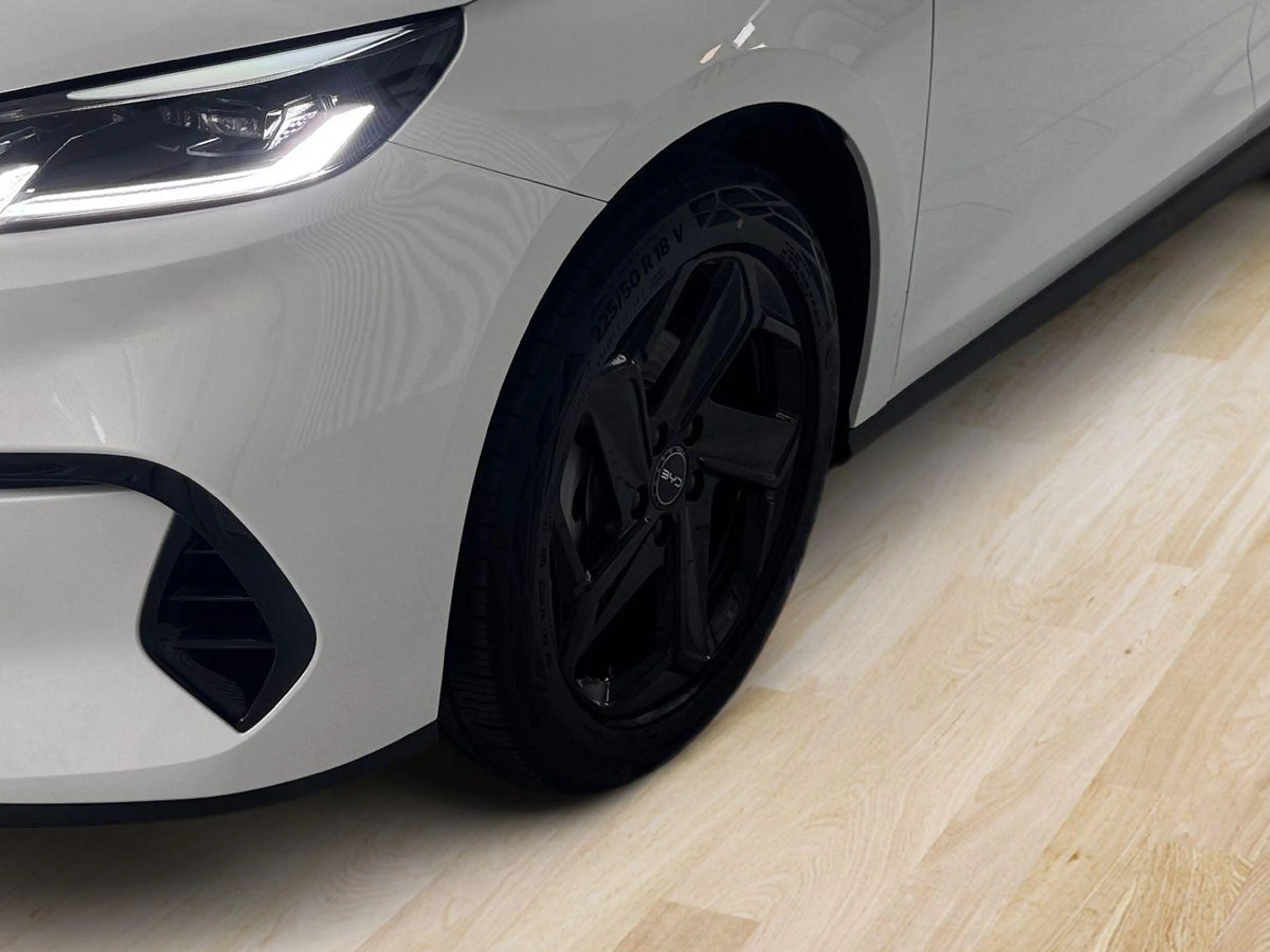 BYD Seal 6 Touring 1.5 PHEV DM-i 156 kW Comfort — photo 7