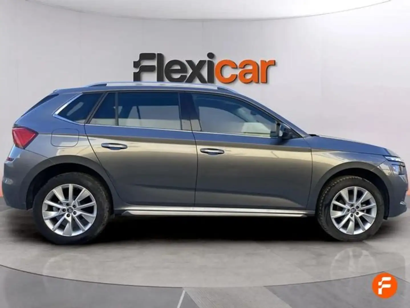 Skoda Kamiq 1.0 TSI Style 81kW Gris - 2