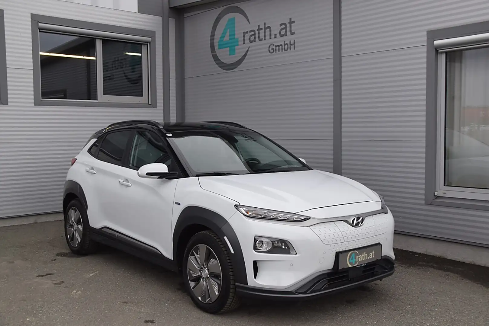 Hyundai KONA Kona Elektro 64kWh Level 5 LED/NAVI/RFK/ACC Weiß - 1
