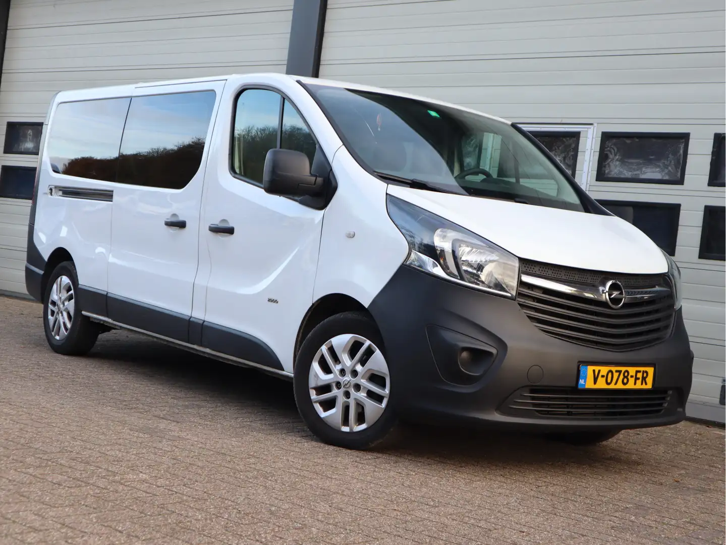 Opel Vivaro 1.6 CDTI 122pk Euro 6 DC 5 Pers. - L2 Lang - Airco Blanc - 2