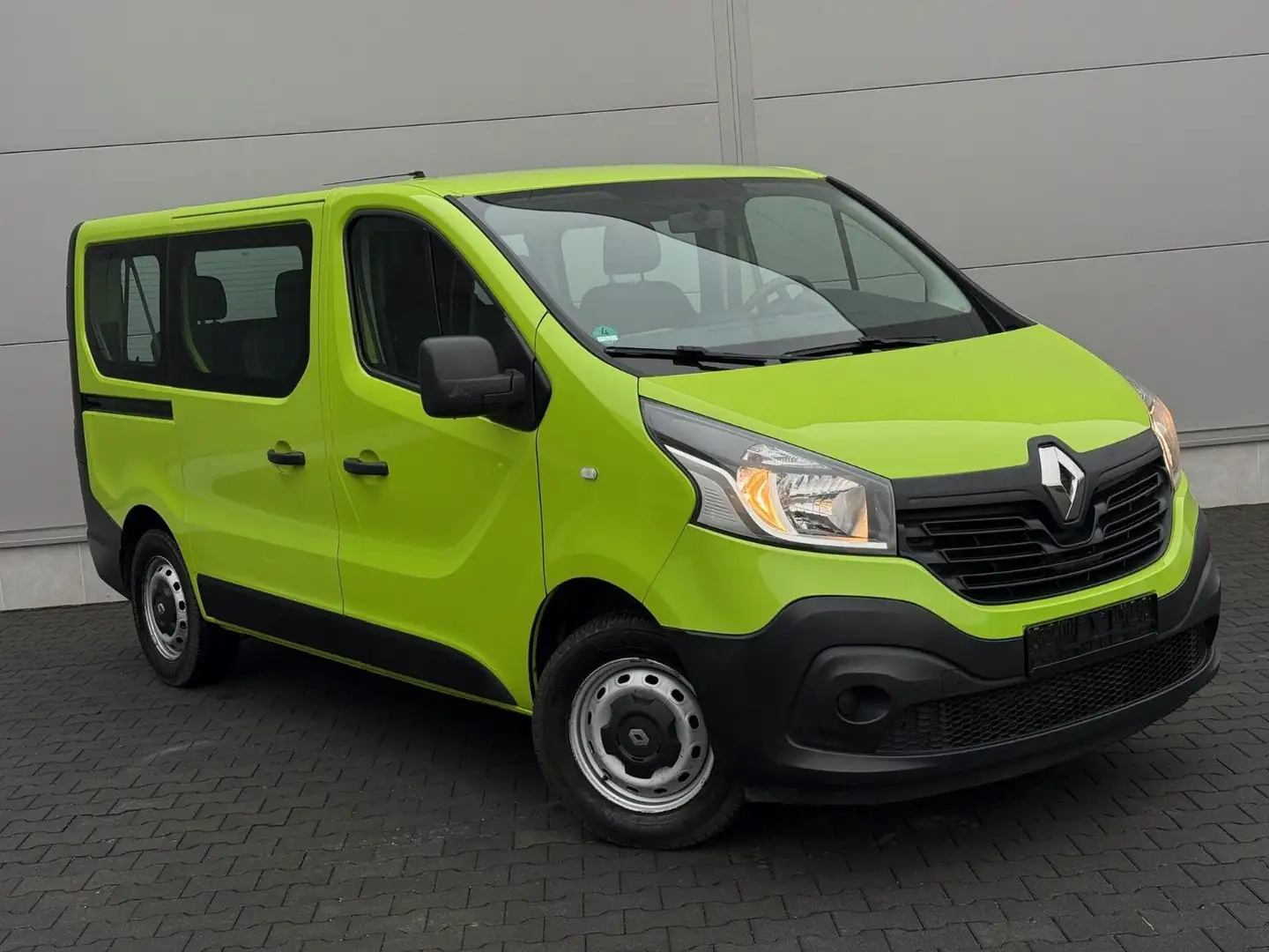 Renault Trafic 125 ENERGY Grün - 1