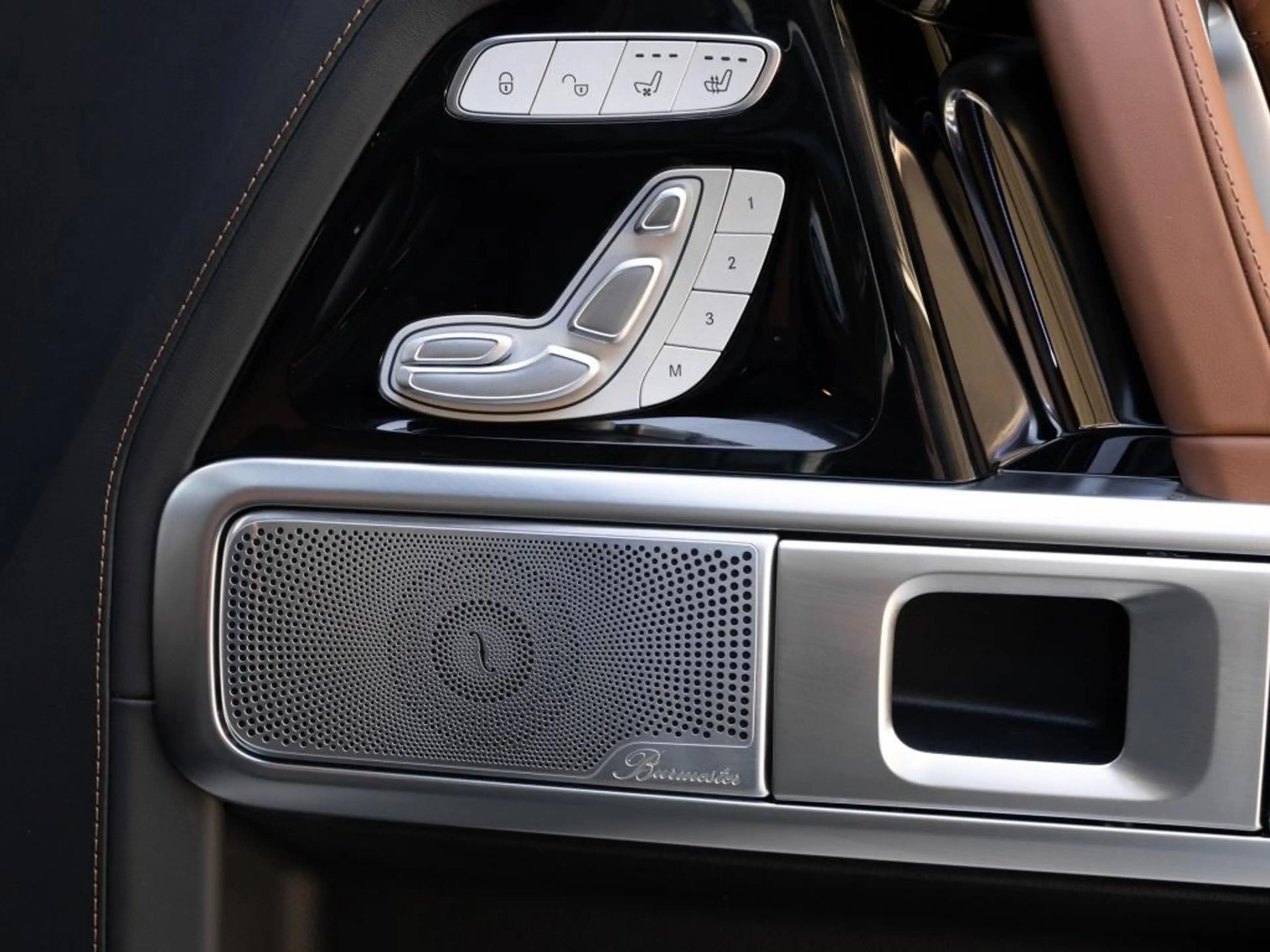 Mercedes-Benz G 63 AMG High-End Fond Ent/360/AHK/Night — photo 9