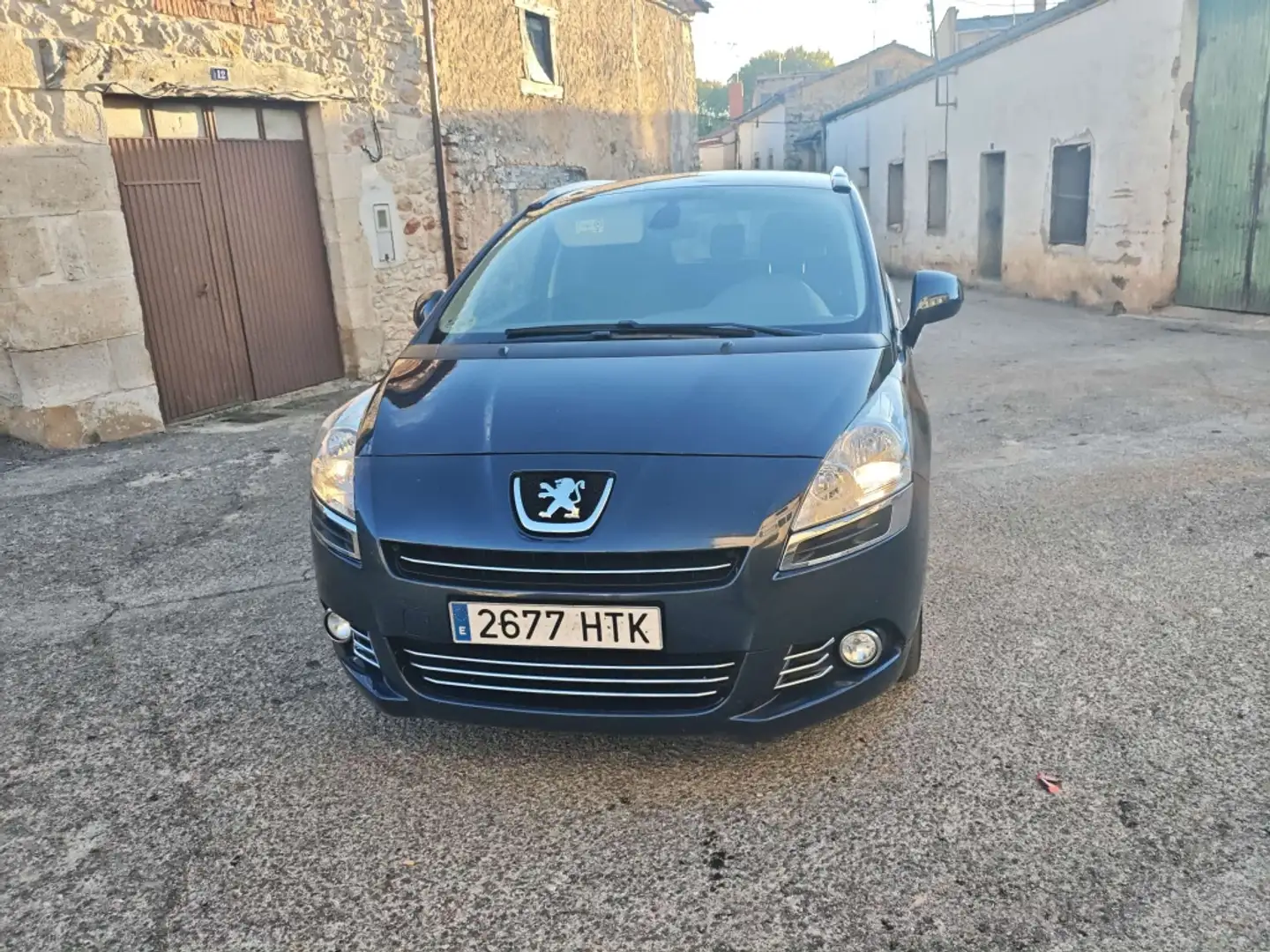 Peugeot 5008 1.6HDI FAP Style 115 Negro - 2