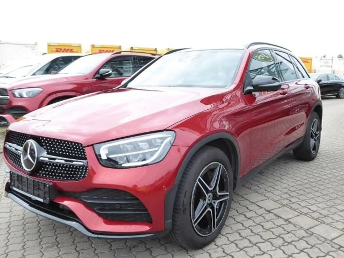 Mercedes-Benz GLC 200 d 4Matic AMG-Line Rot - 1
