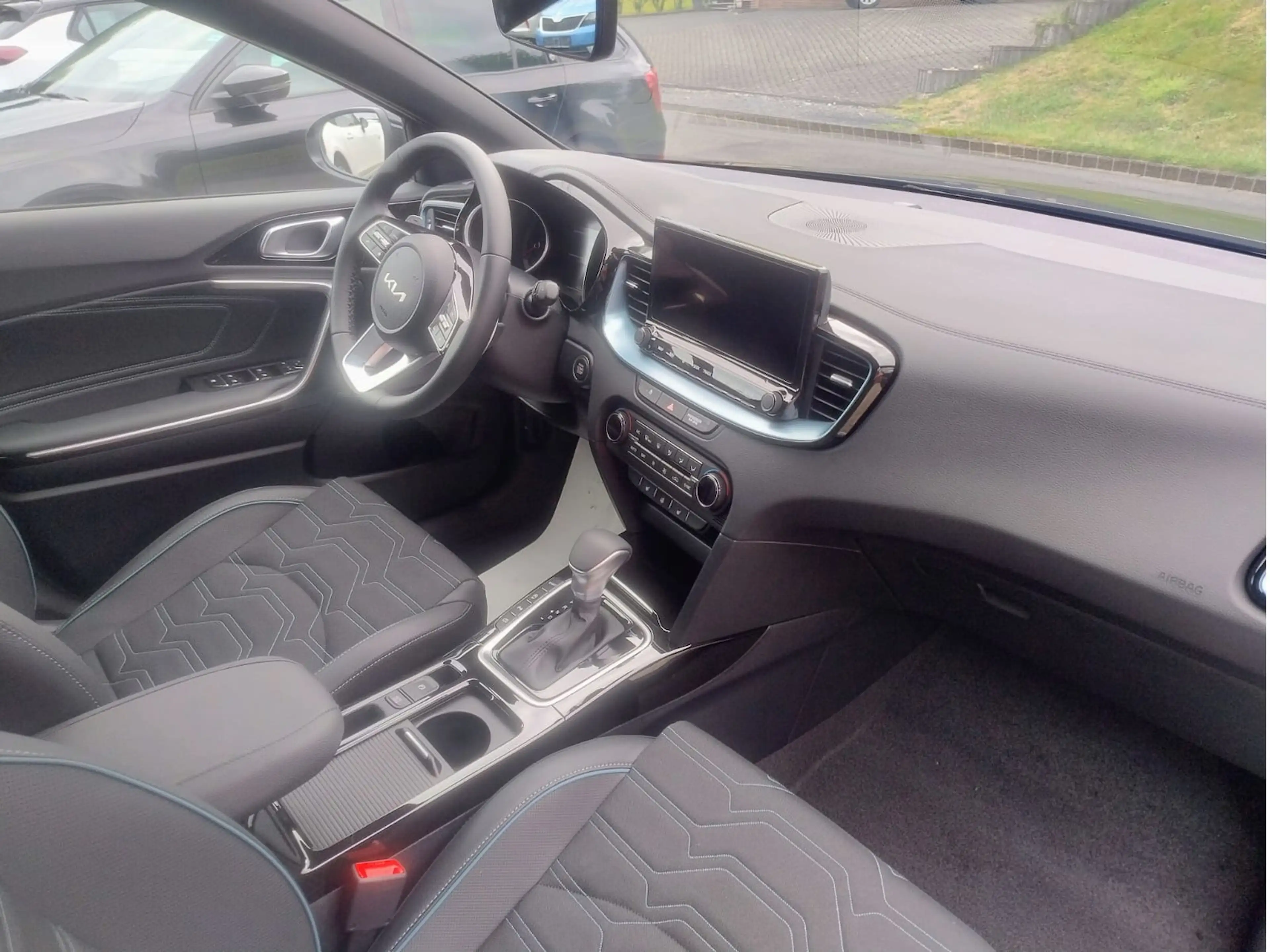 Kia XCeed 1,6 T-GDI DCT Steel Edition Navi/LED/Kam — photo 9