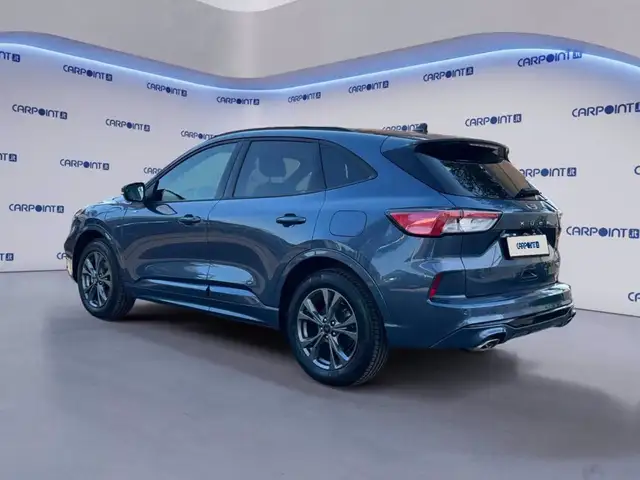Ford Kuga view 3