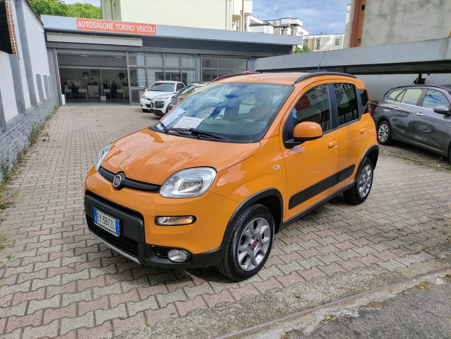 Fiat Panda Panda 1.3 mjt Trekking 75cv * NEOPATENTATI * Arancione - 2