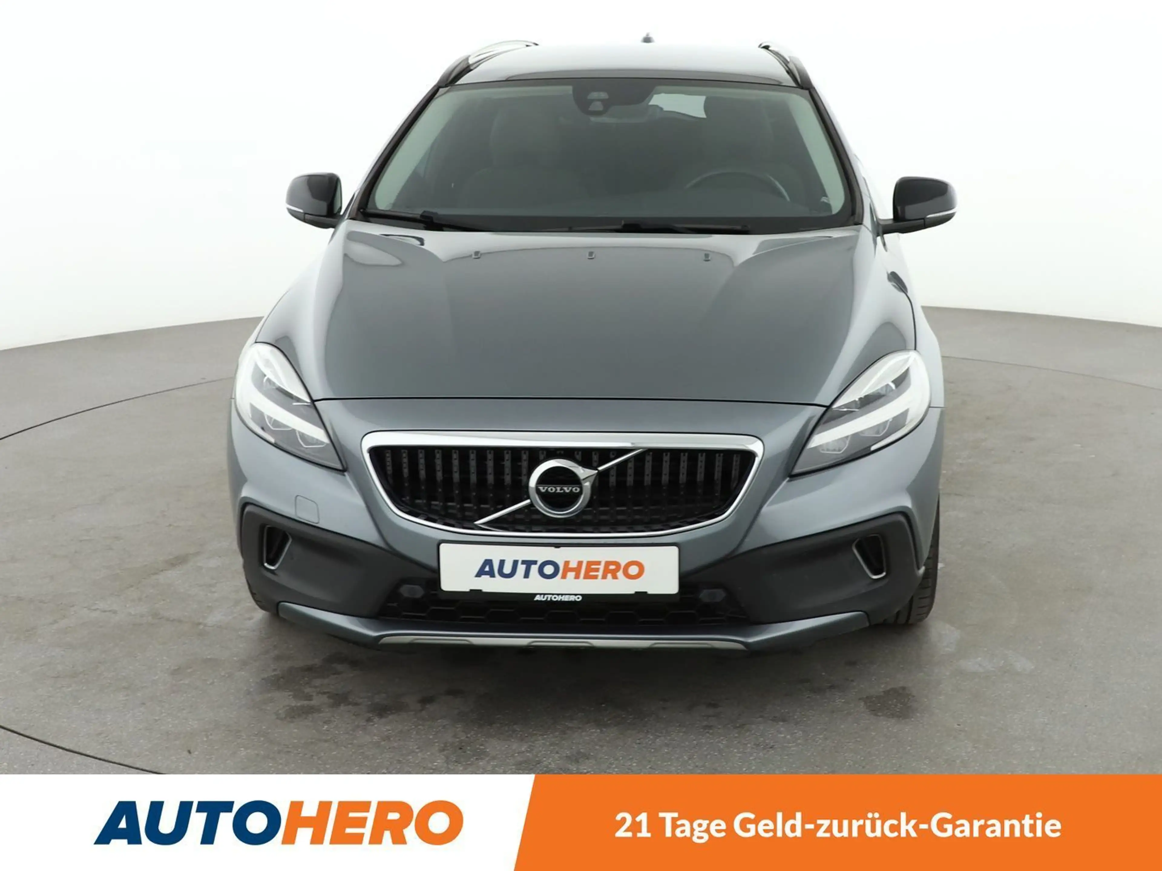 Volvo V40 Cross Country 1.5 Plus Aut*NAVI*TEMPO*PDC*SHZ*KLIMA*GARANTIE* — photo 9