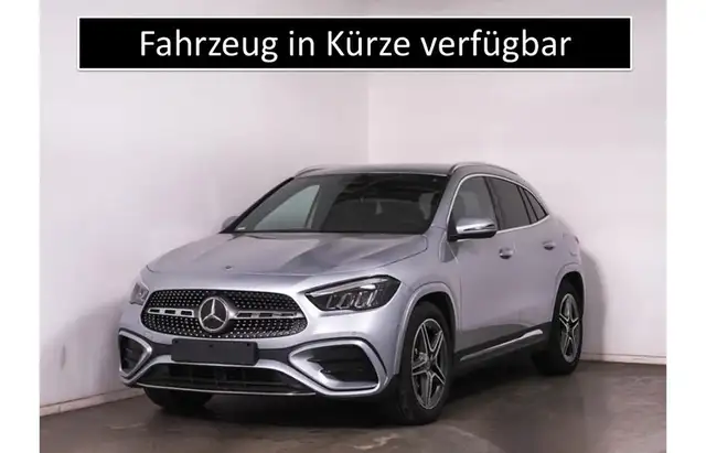 Mercedes-Benz GLA 200 AMG LINE PREMIUM/360'/LED/TOTW/SHZ