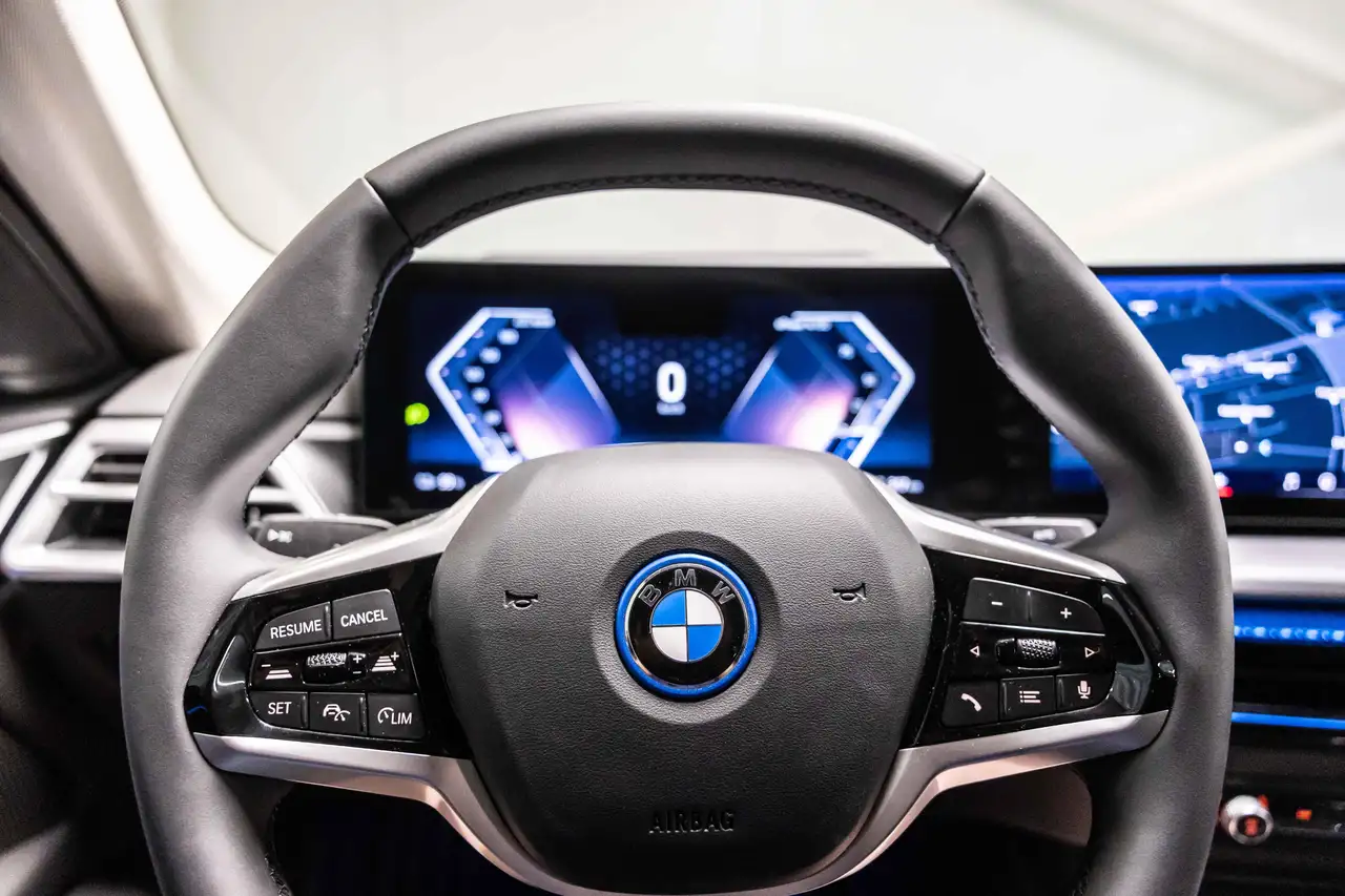 BMW i4 2026 — фото 13