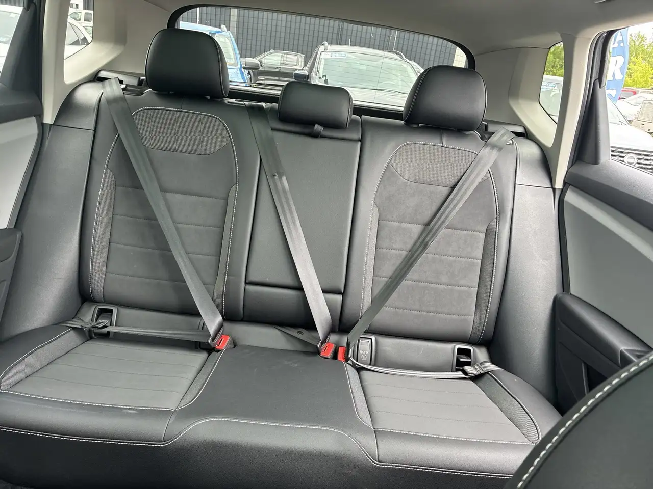 Volkswagen Taos снимка Volkswagen Taos