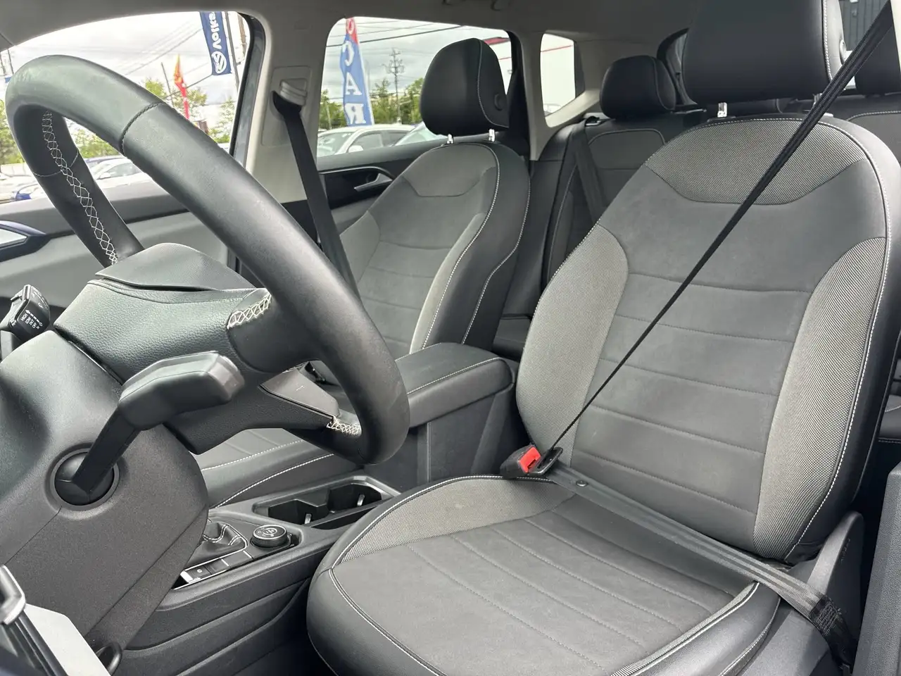 Volkswagen Taos снимка Volkswagen Taos