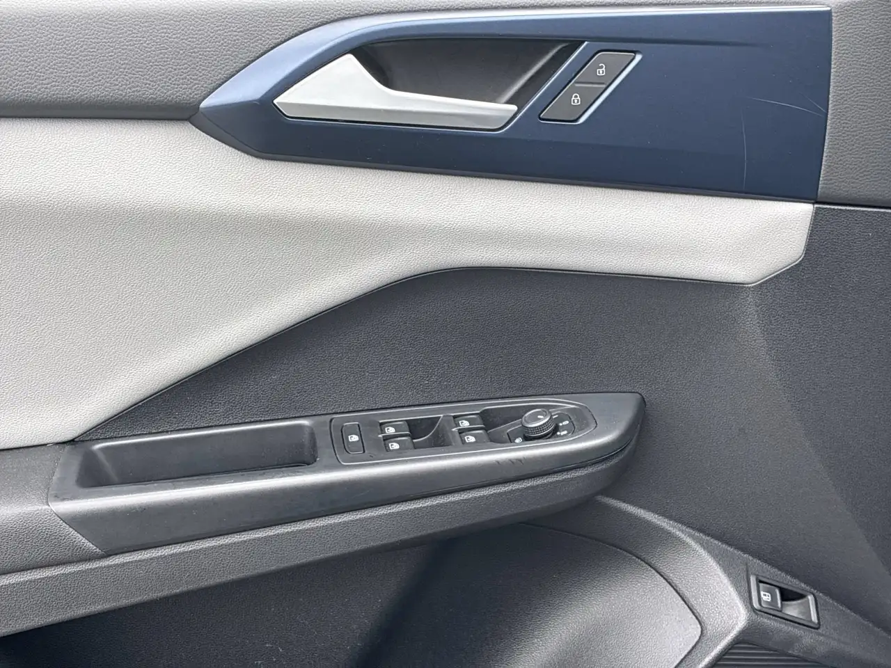 Volkswagen Taos снимка Volkswagen Taos