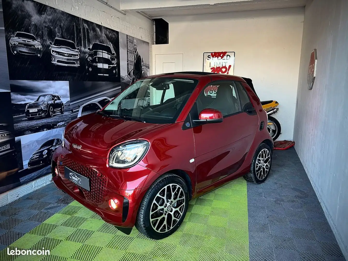 smart forTwo iii (2) cabrio electrique 60kw eq prime 17.6 kwh Rouge - 1