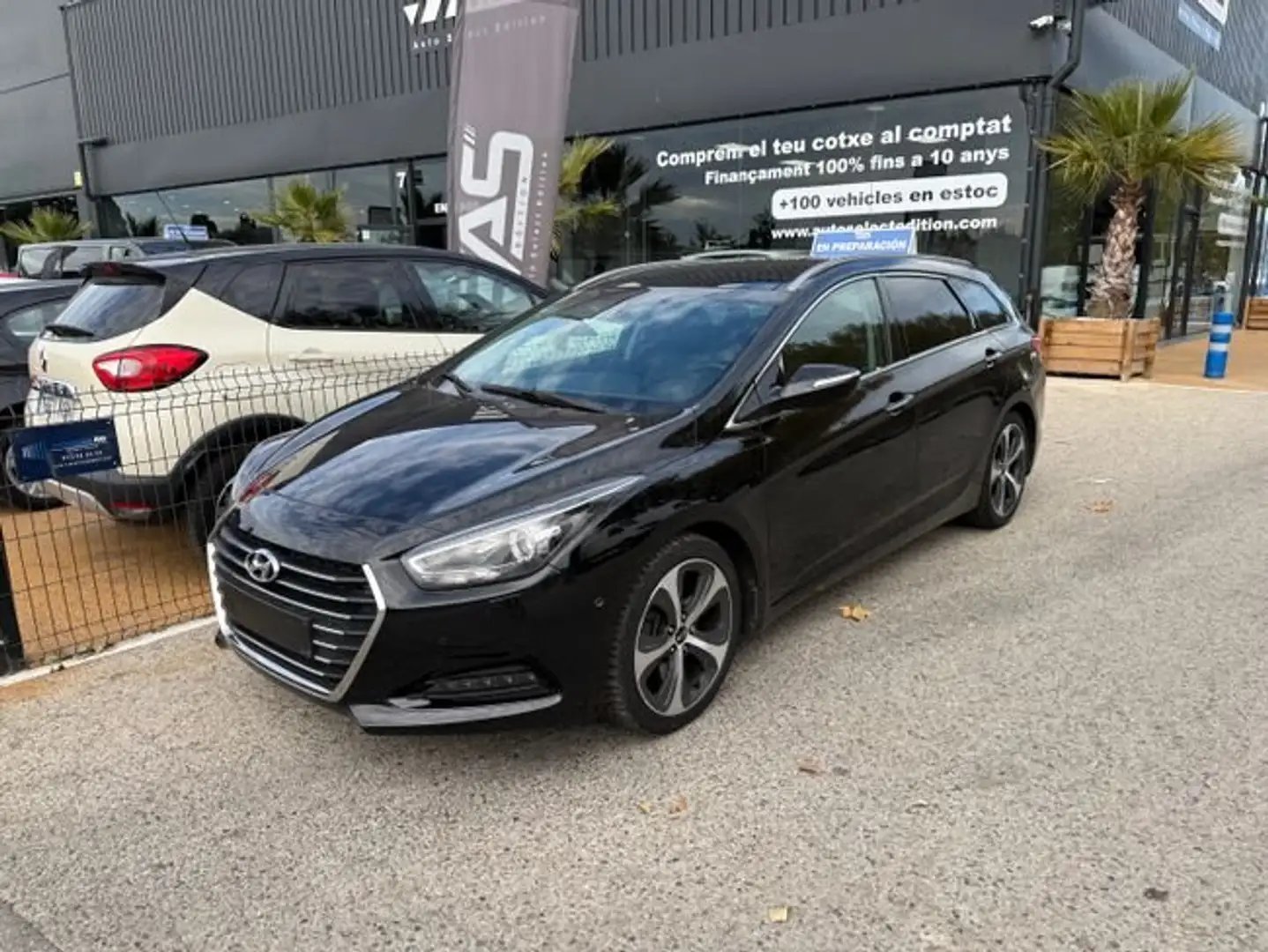 Hyundai i40 CW 1.7CRDI Bluedrive Tecno Negro - 1