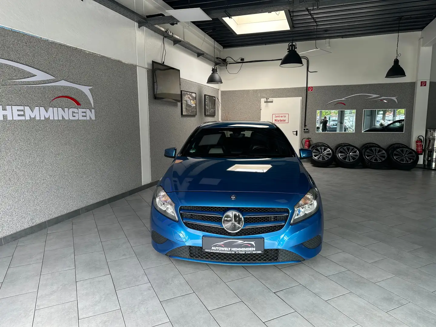 Mercedes-Benz A 180 1.6 BlueEfficiency*TÜVNEU*12M.Garantie*Finanz.* Bleu - 2