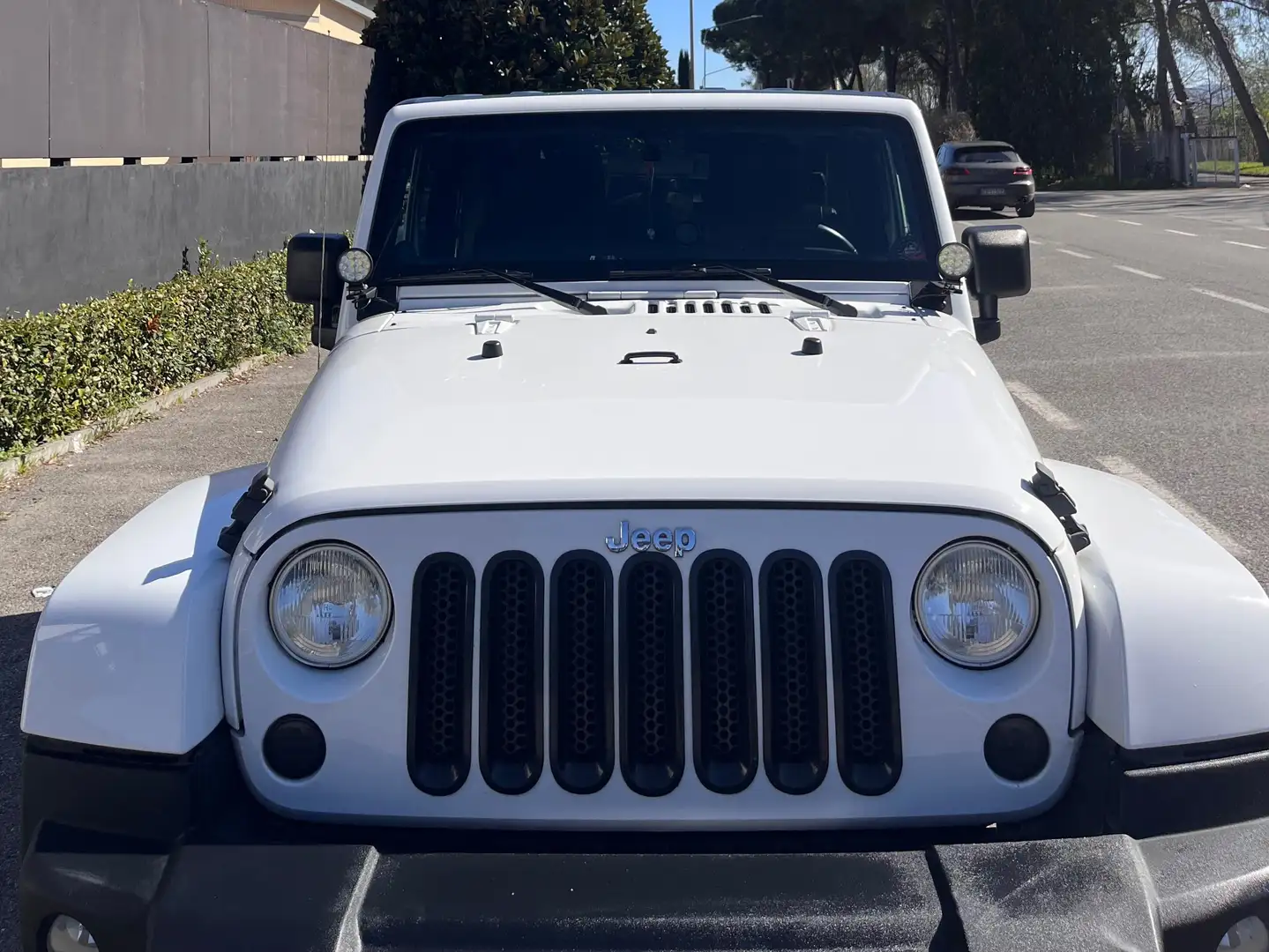 Jeep Wrangler SAHARA Bianco - 1
