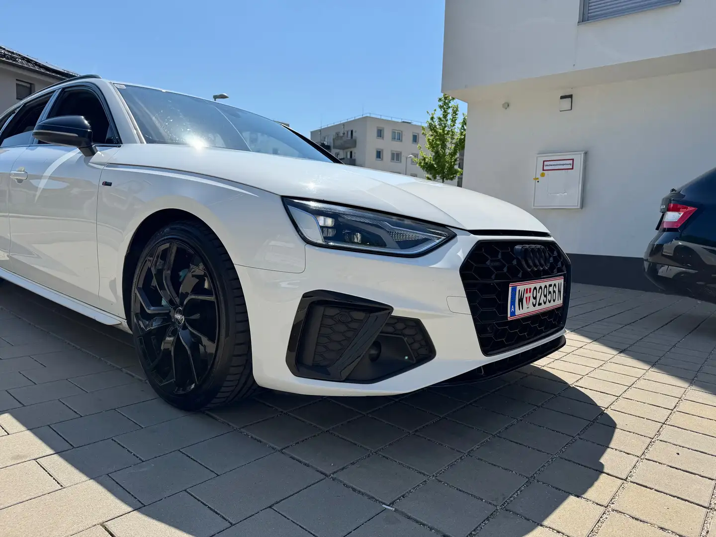 Audi A4 A4 Avant 40 TDI quattro S-line S-tronic S-line Weiß - 2
