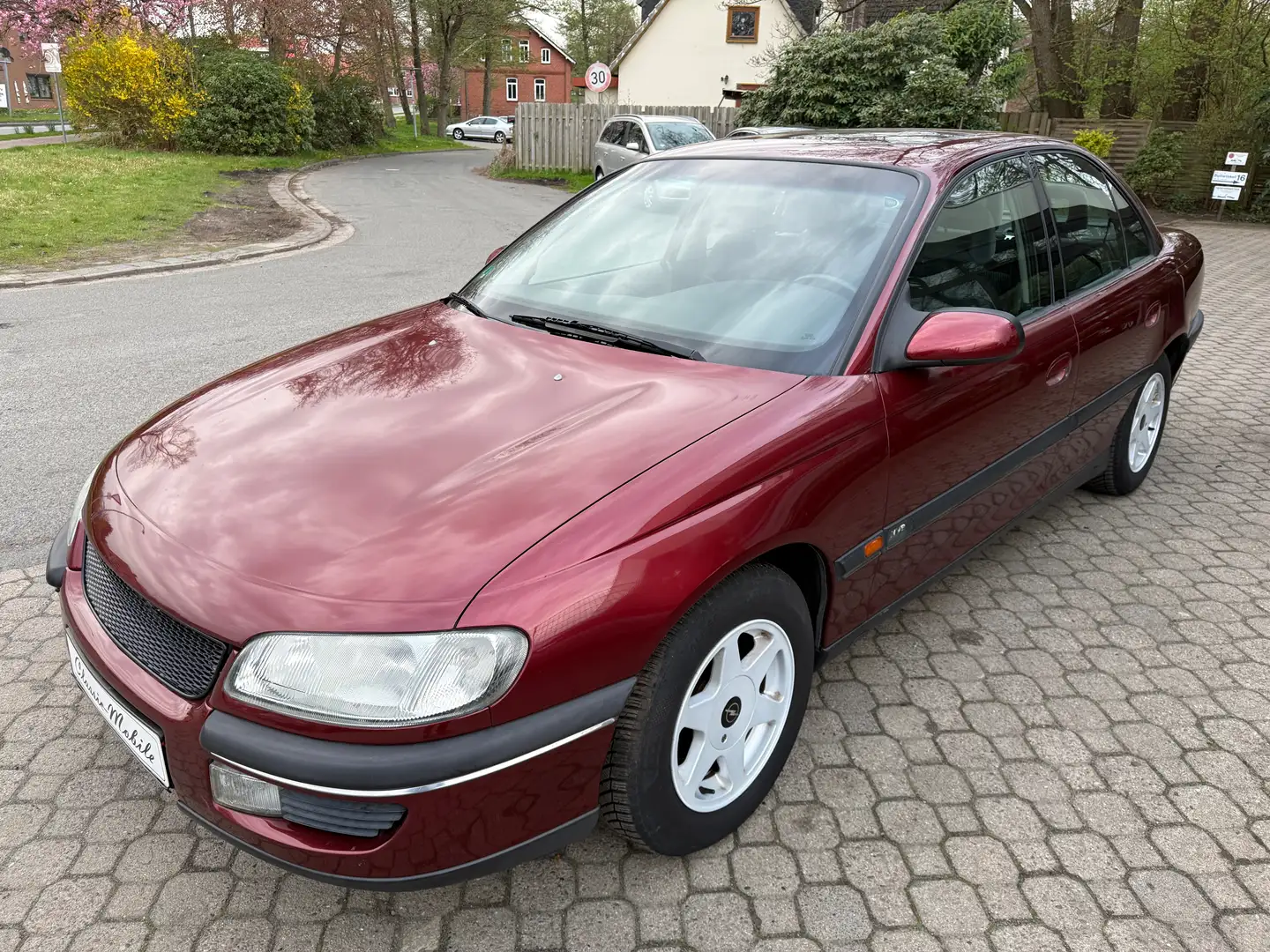 Opel Omega B 2.0 16V *nur 142 TKM*HU 8/2027*2.Hand*aAHK*eSD* Rojo - 2