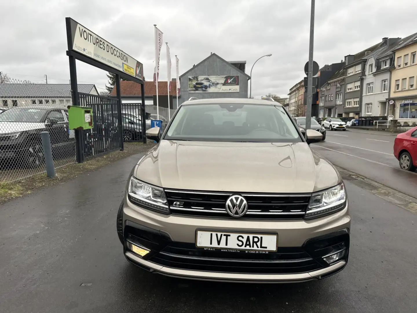 Volkswagen Tiguan 2.0 TDI 150 DSG R-LINE Beżowy - 2