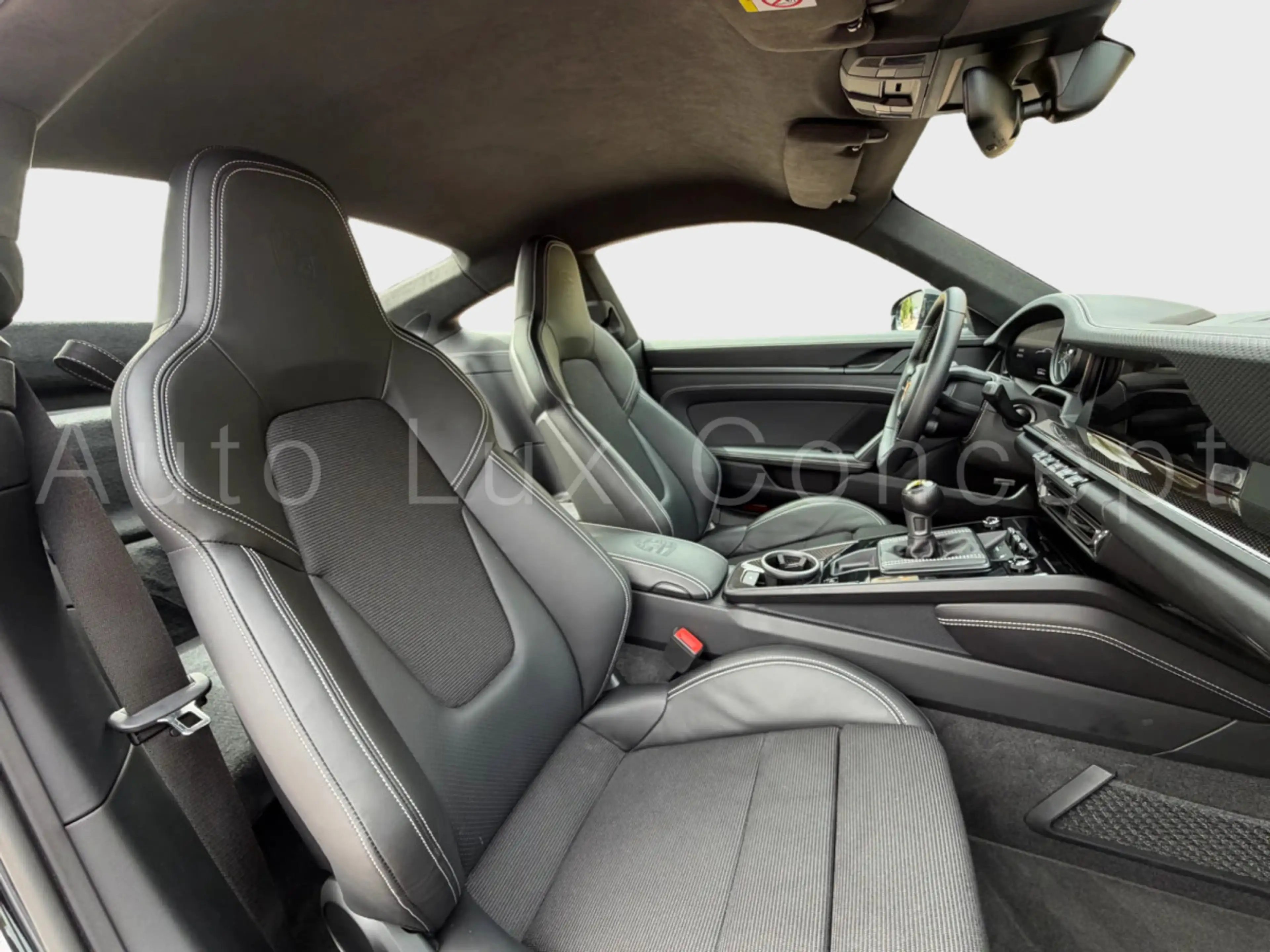 Porsche 992 911 GT3 Touring-Paket/Schaltgetriebe/18Wege/Carbon — photo 9