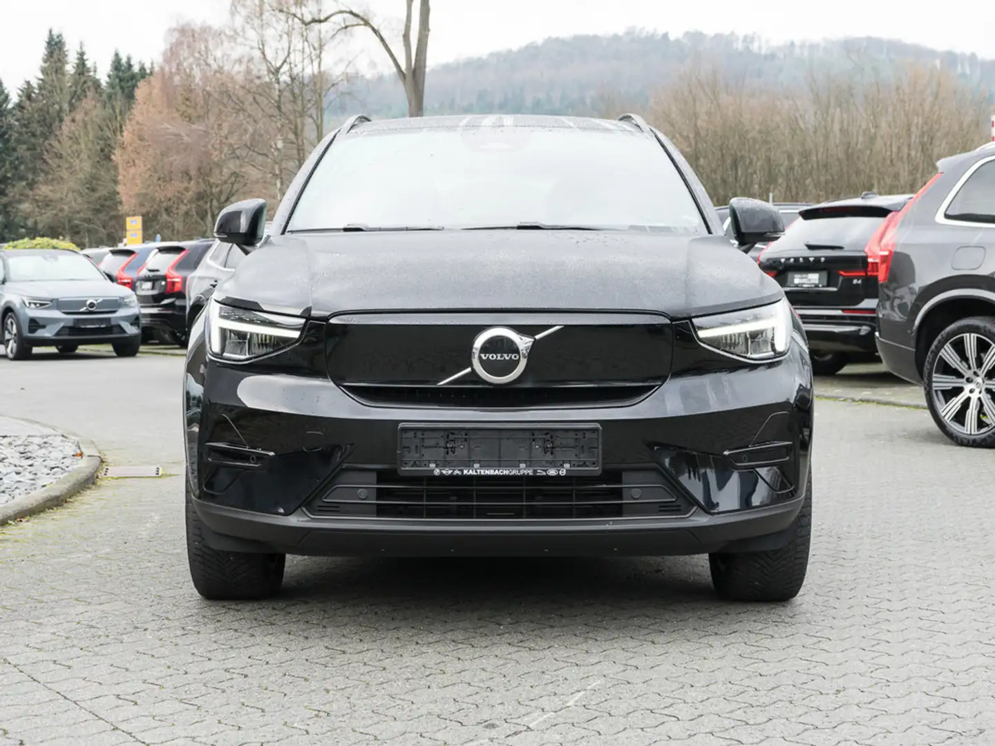 Volvo XC40 P8 Core Recharge Pure Electric 2WD LED Schwarz - 2