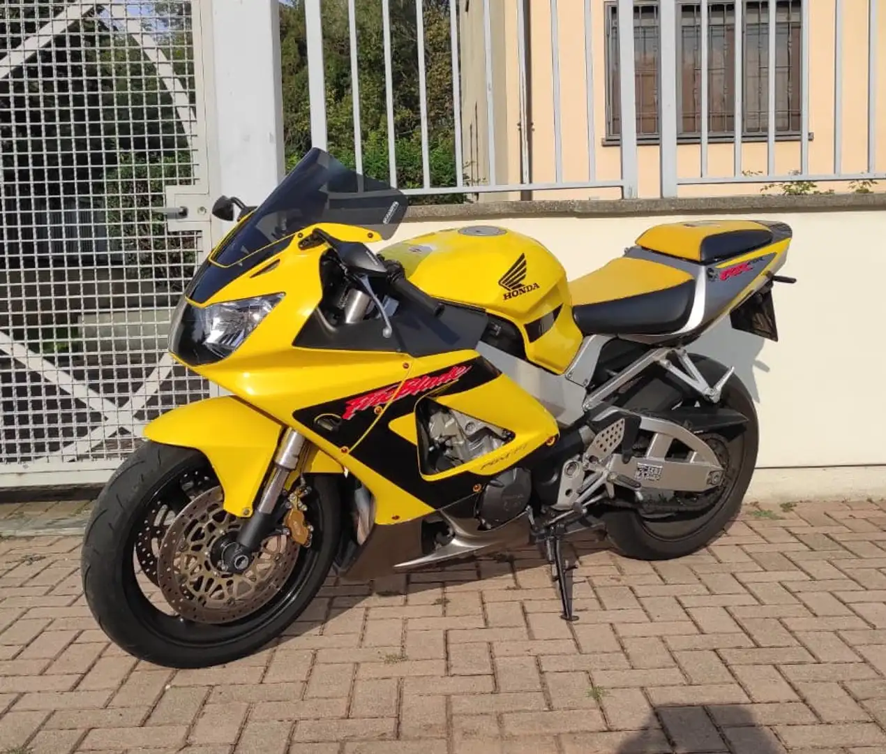 Honda CBR 1000 - 1