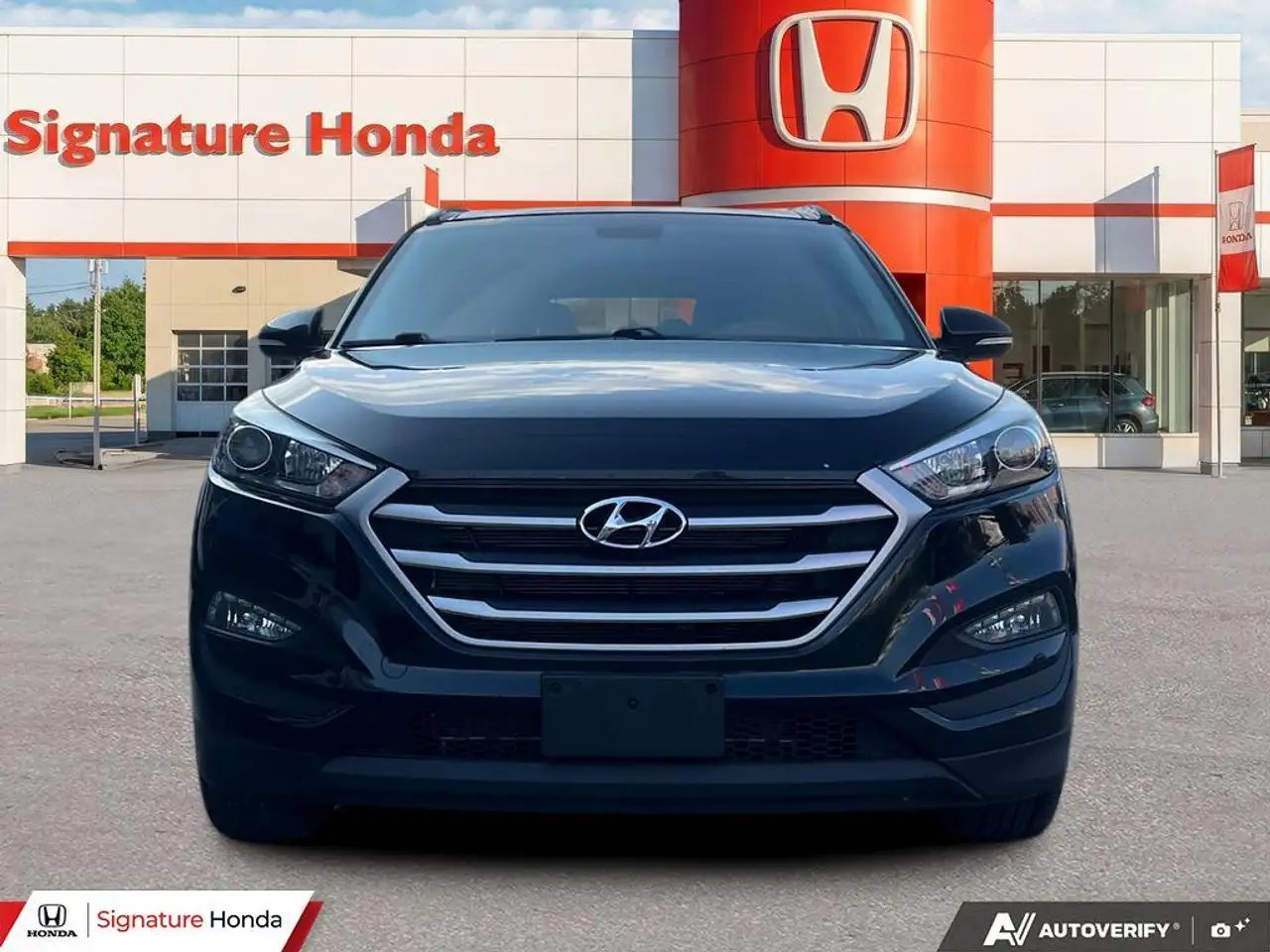 Hyundai TUCSON снимка Hyundai TUCSON