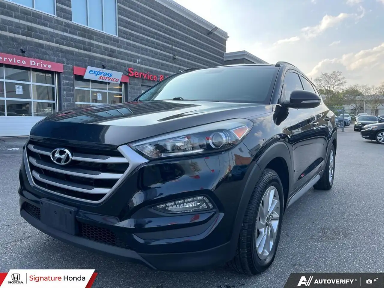 Hyundai TUCSON снимка Hyundai TUCSON
