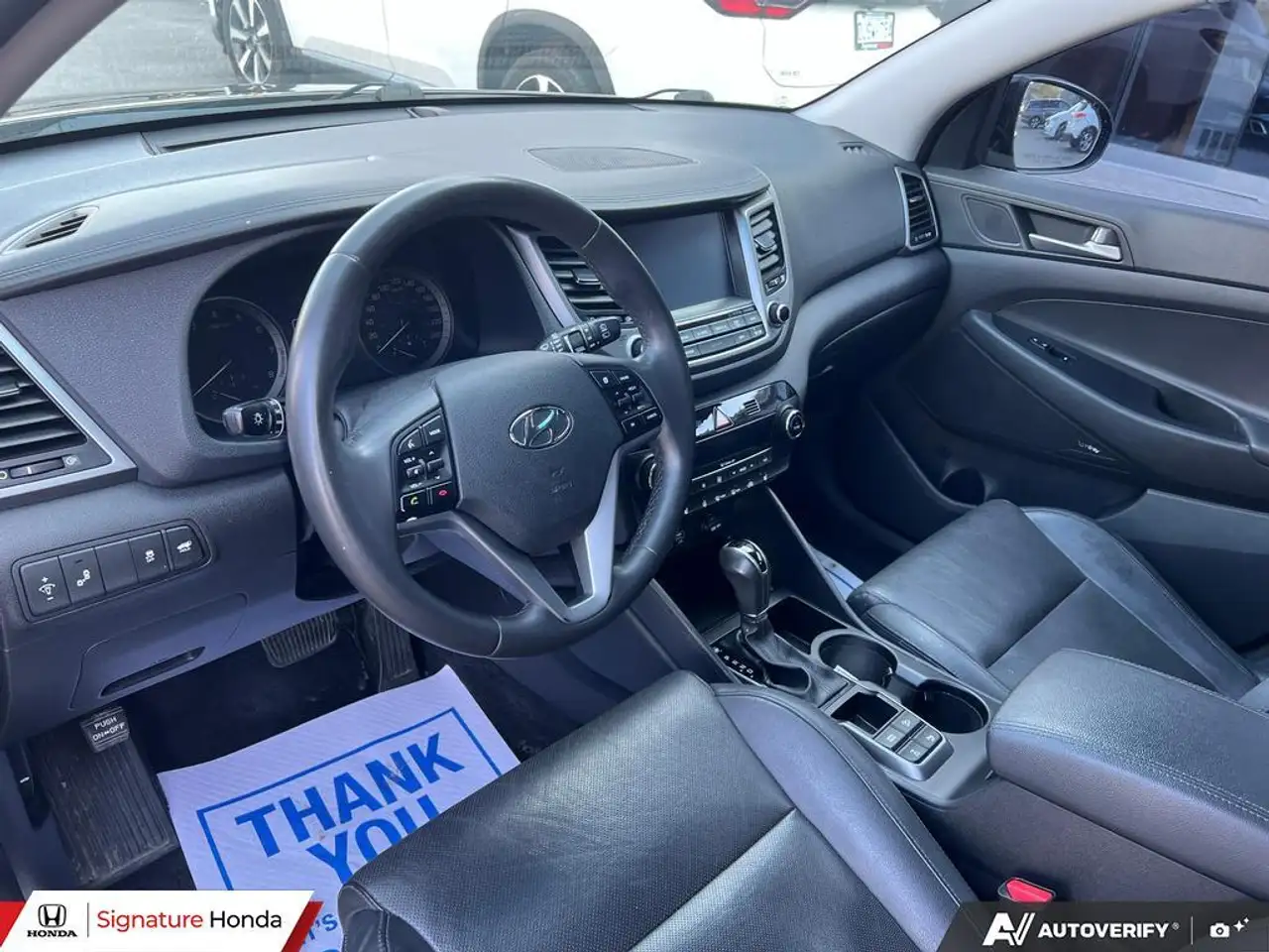 Hyundai TUCSON снимка Hyundai TUCSON