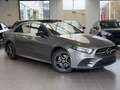 Mercedes-Benz A 250 e AMG Line PANO / MEMO / SFEER / NAVI / 360 BTW Grijs - thumbnail 15